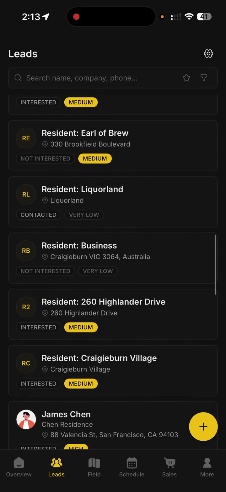 Leads list with names, addresses, and stages